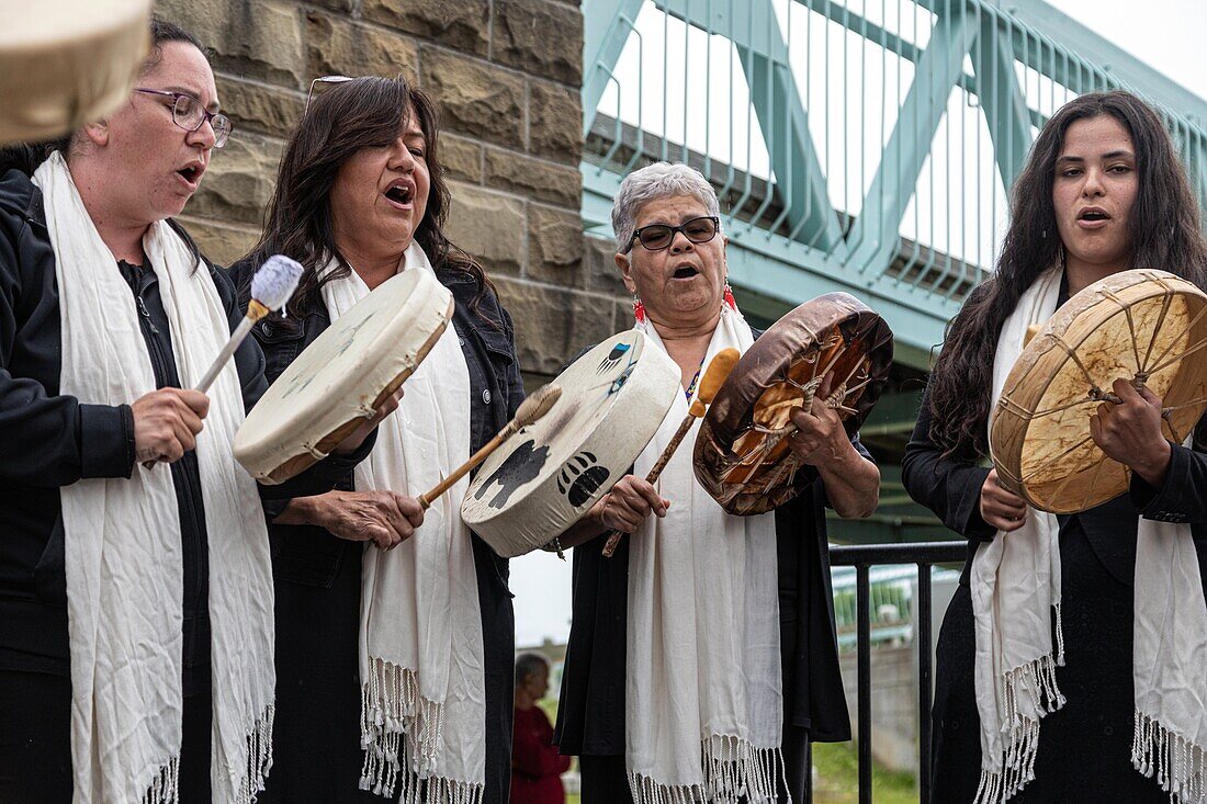 Mi'kmaq amerindian music band, market in fredericton, new brunswick, canada, north america