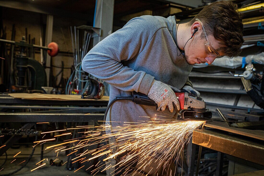 Metal soldering and sanding workshop, skilled metalworks, skilled metalworks, beaumais forge, gouville, mesnil-sur-iton, eure, normandy, france