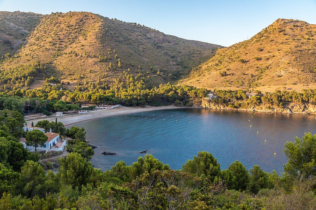 Cala montjoi beach, restaurant el bulli in the foreground, rosas, costa brava, catalonia, spain