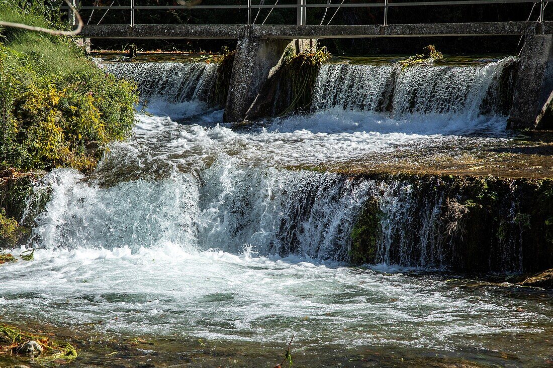 Dam for a hydro-electric plant on the sorgue, fontaine-de-vaucluse, france