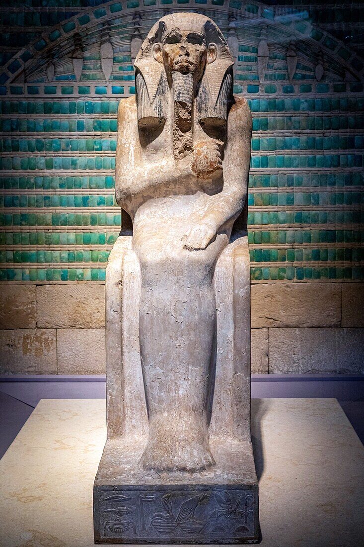 Statue of djoser, first king of the 3rd dynasty and founder of the old empire, egyptian museum of cairo devoted to egyptian antiquity, cairo, egypt, africa