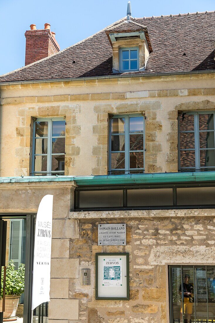 Zervos museum, dorf und ewiger hügel von vezelay, (89) yonne, bourgundy, frankreich