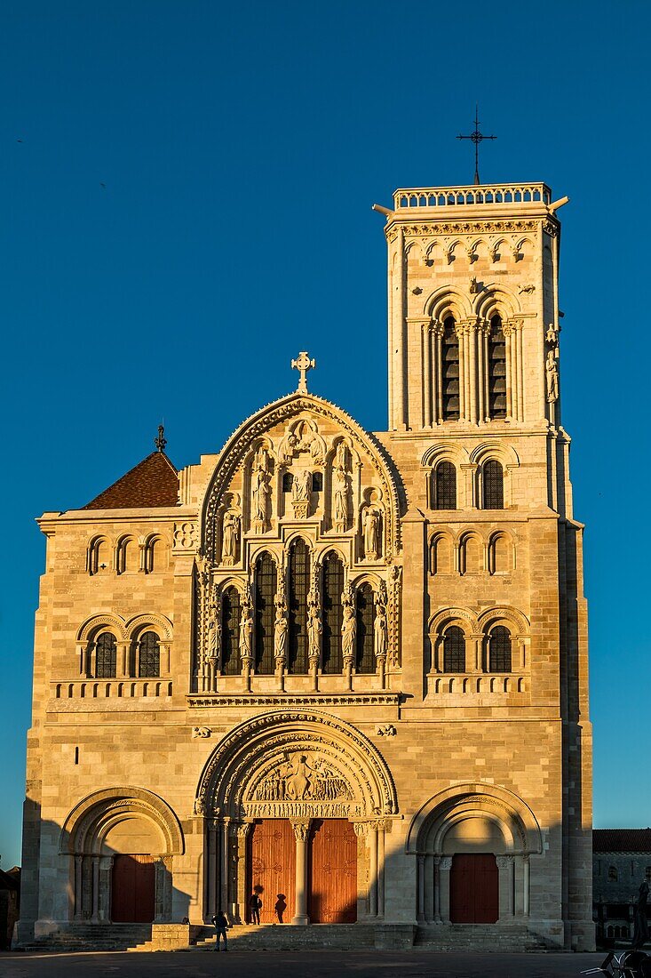 Basilika der heiligen Maria Magdalena, vezelay, (89) yonne, burgund, frankreich