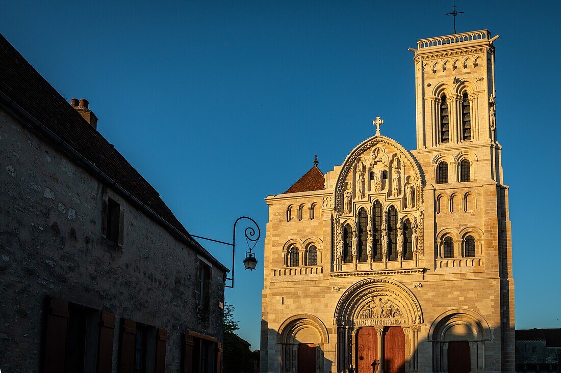 Basilika der heiligen Maria Magdalena, vezelay, (89) yonne, burgund, frankreich