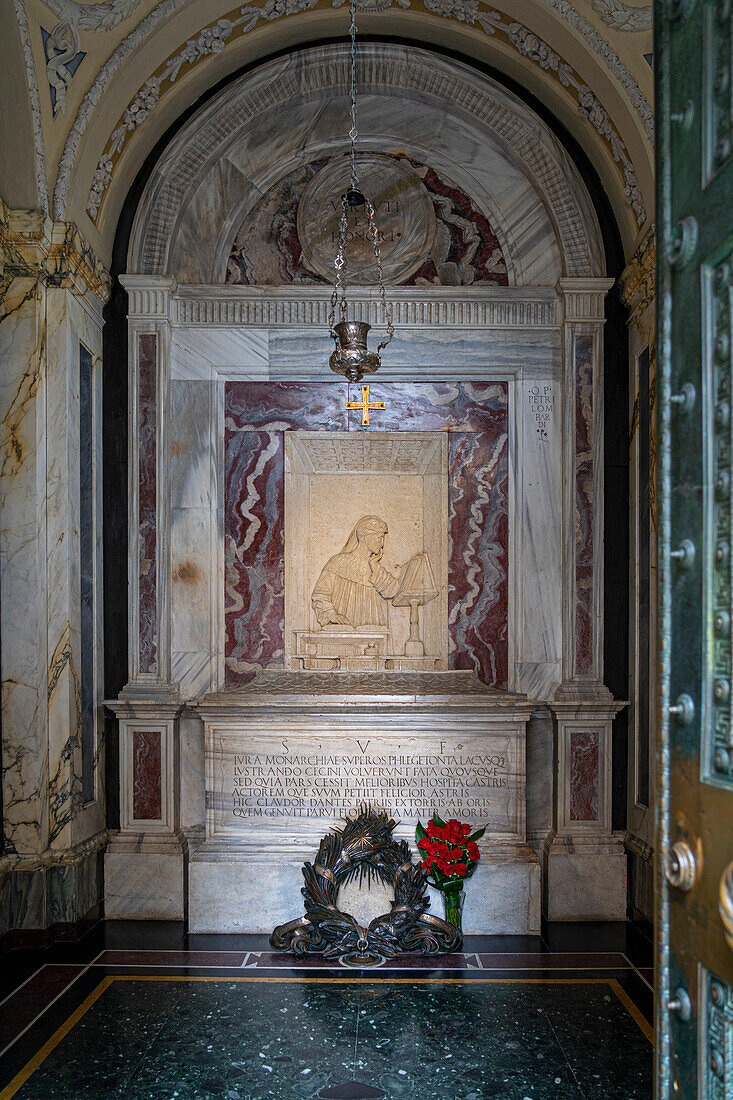 Dante poet sepulcher. The monumental tomb of the most famous italian poet Dante Alighieri. Ravenna, Emilia Romagna, Italy.