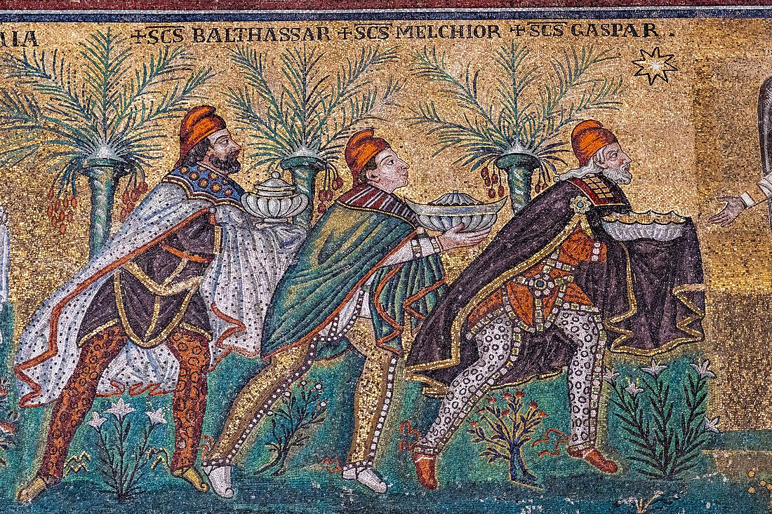 Mosaic of the three Wise Men or Magi, Basilica of Sant'Apollinare Nuovo. Ravenna, Emilia romagna, Italy, Europe.