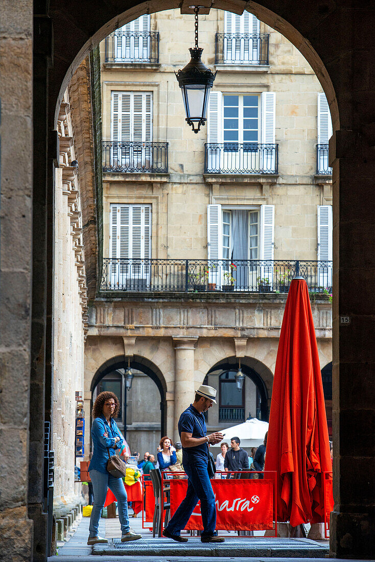 Bars in one of the narrow in the historic Old Town (Casco Viejo), Bilbao, Bizkaia, Basque Country, Spain