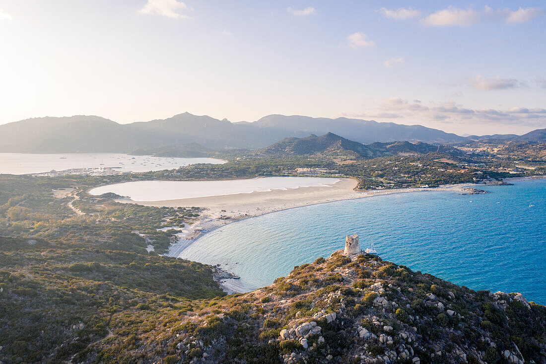 Landschaft von Porto Giunco, in der Nähe von Capo Carbonara und Villasimiius, Provinz Sud Sardegna, Sardinien, Italien.