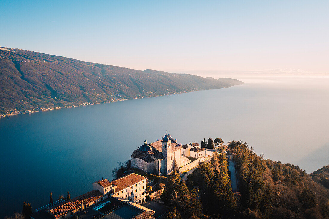 Hügel von Montecastello, Tignale, Lombardei, Gardasee, Italien.