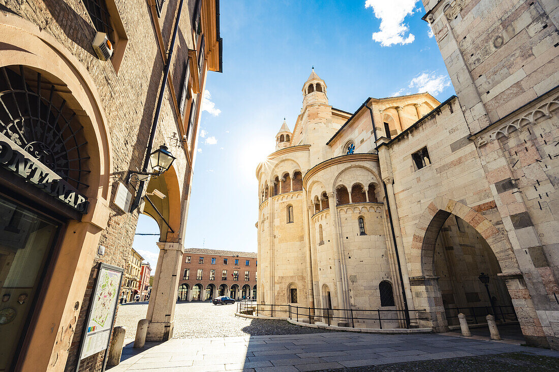 Kuppel von Modena und Piazza Grande. Modena, Emilia Romagna, Italien