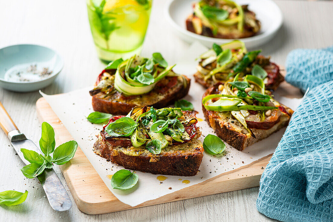 Überbackenes Spargelbrot