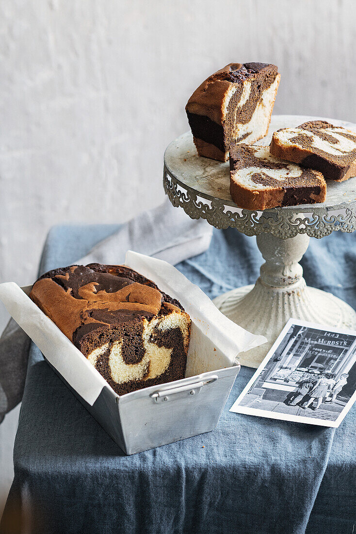 Zitronen-Melasse-Marmorkuchen