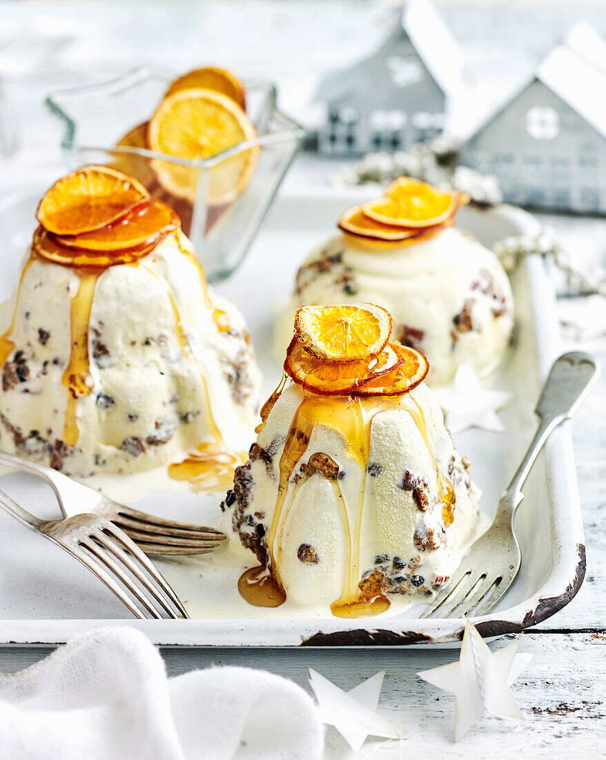 Christmas pudding ice-cream bombes