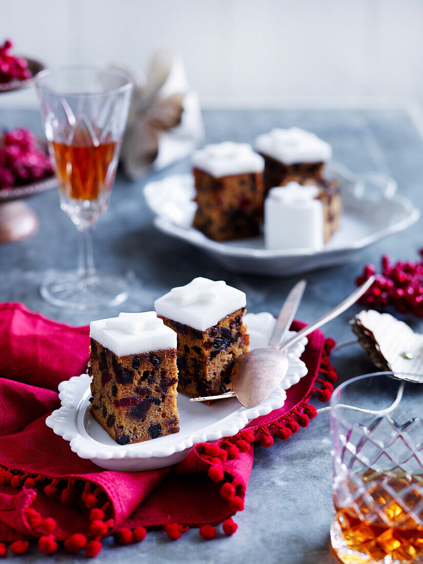 Ginger beer fruit cake