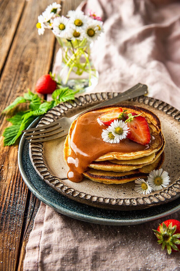 Pancakes mit Haselnuss-Honig