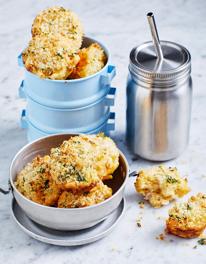 Mac and cheese cups to go