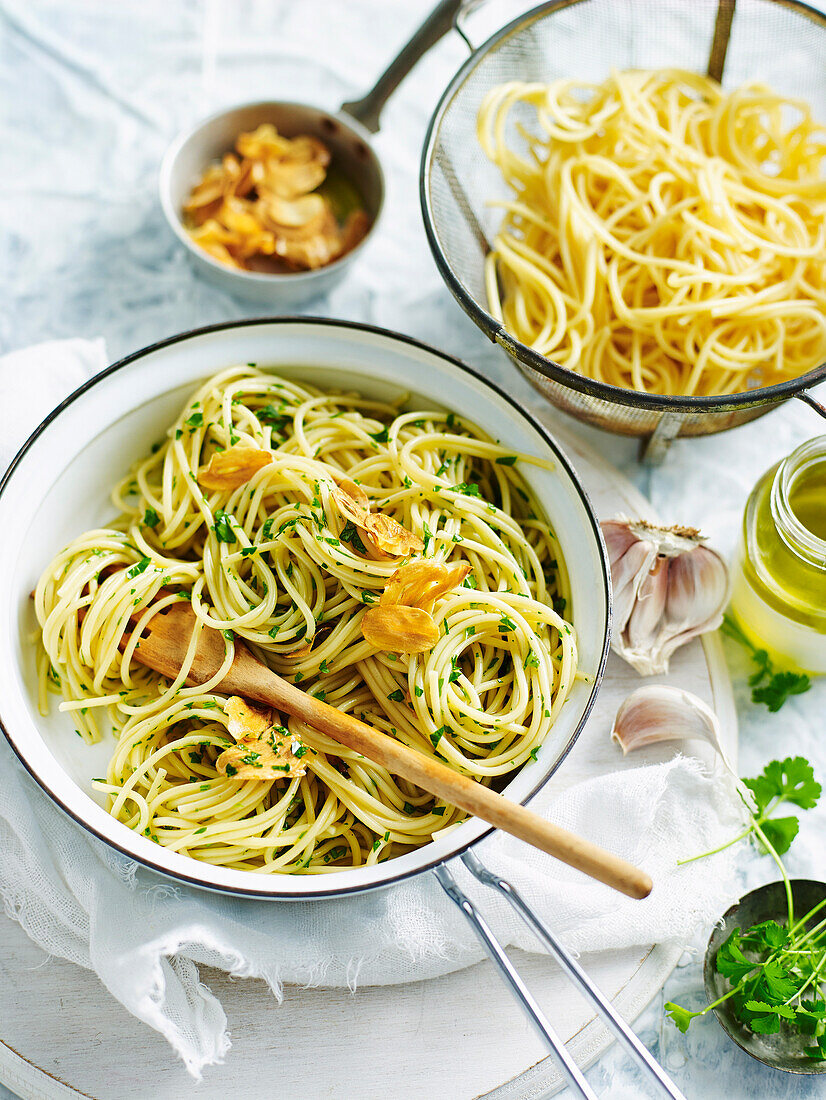 Spaghetti mit Knoblauch und Öl