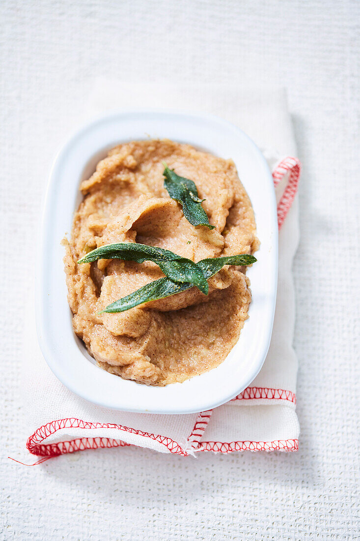 Brown butter apple sauce