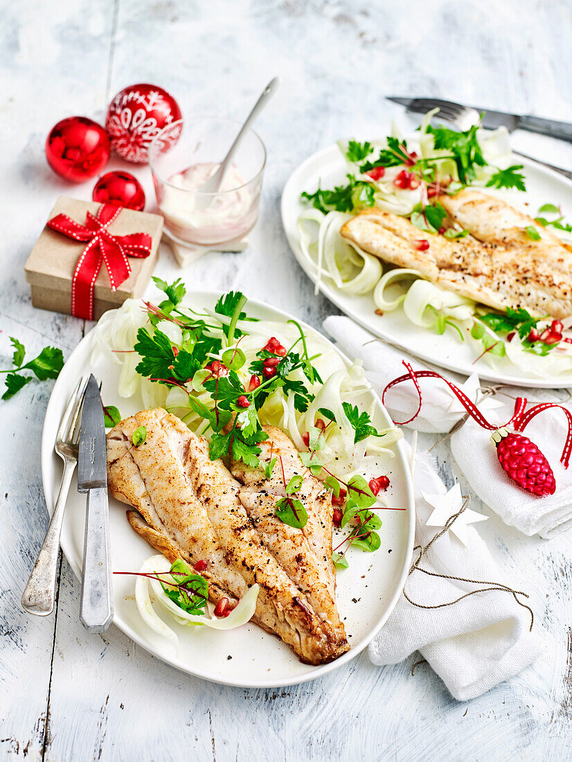 Fisch mit Fenchel-Granatapfelsalat