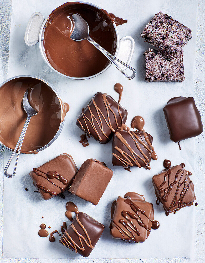 Coconut blueberry bites