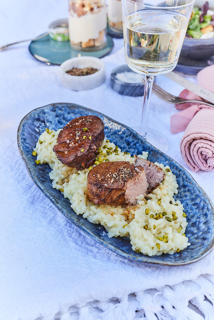 Schweinefilet auf Risotto mit Pistazien