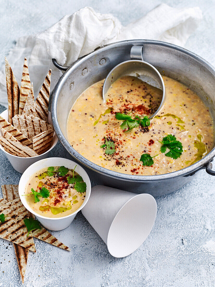 Geröstete Mais-Quinoa-Suppe