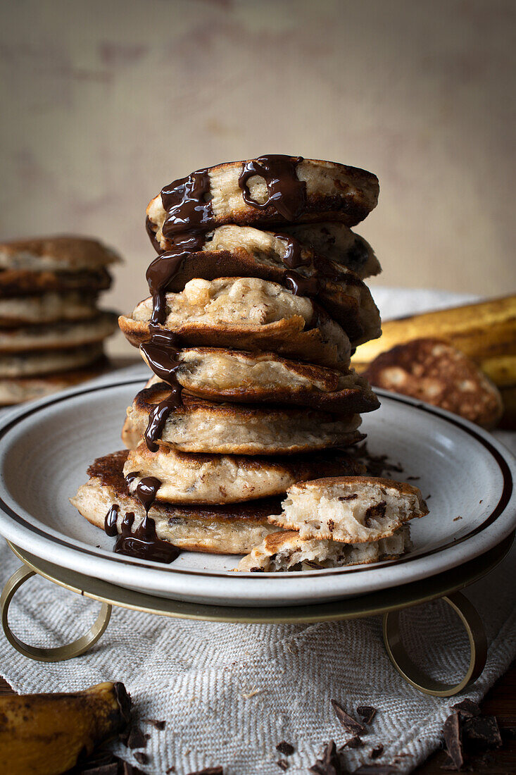 Bananen-Pancakes mit Schokoladensauce