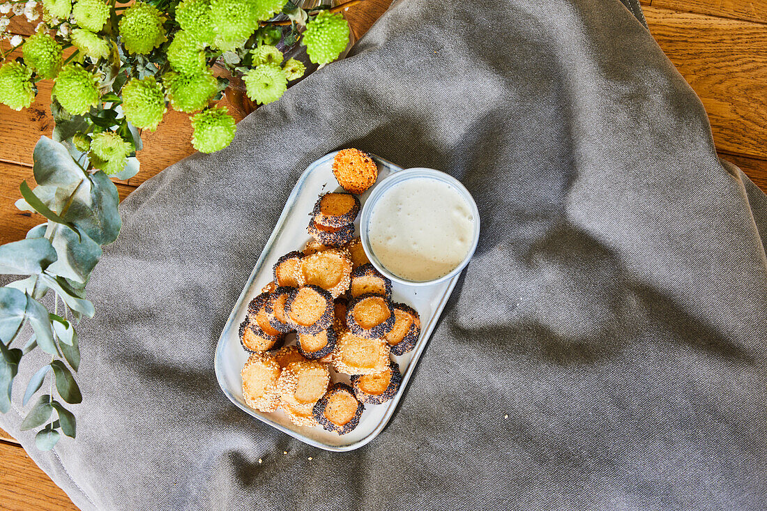 Poppy seed and sesame crisps