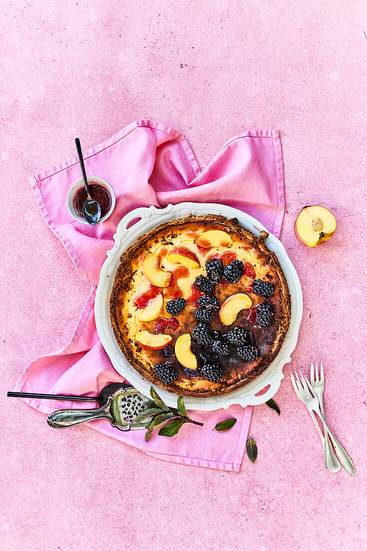 Cheesecake topped with fruit