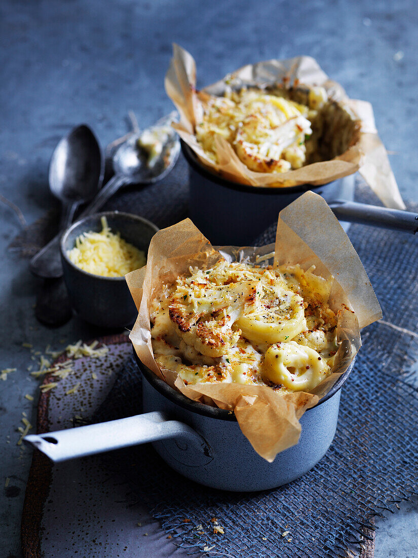 Überbackene Maccheroni and Cheese mit Blumenkohl