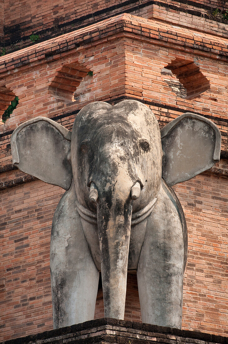 Elephant statue at Wat Chedi Luang Wora Wihan Buddhist temple in Chiang Mai, Thailand.