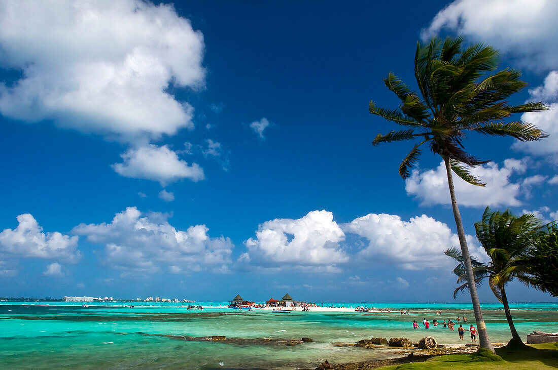 Tropical beach on the Caribbean island of San Andres , Colombia