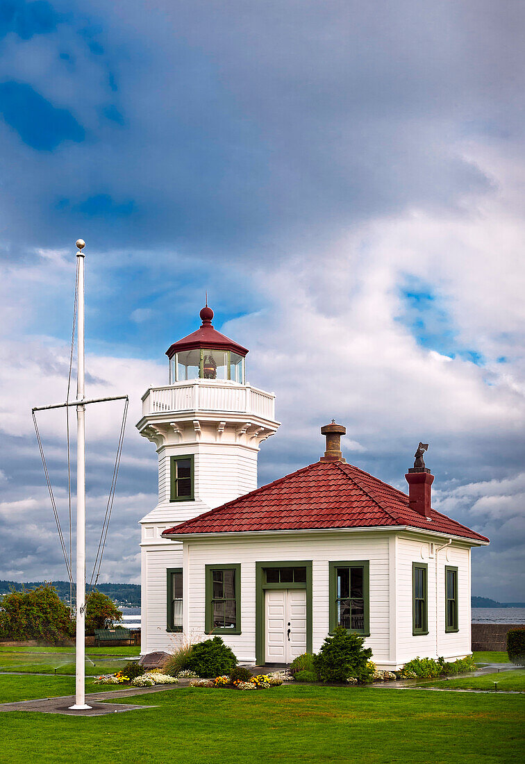Mukilteo Lighthouse, Puget Sound, Washington.