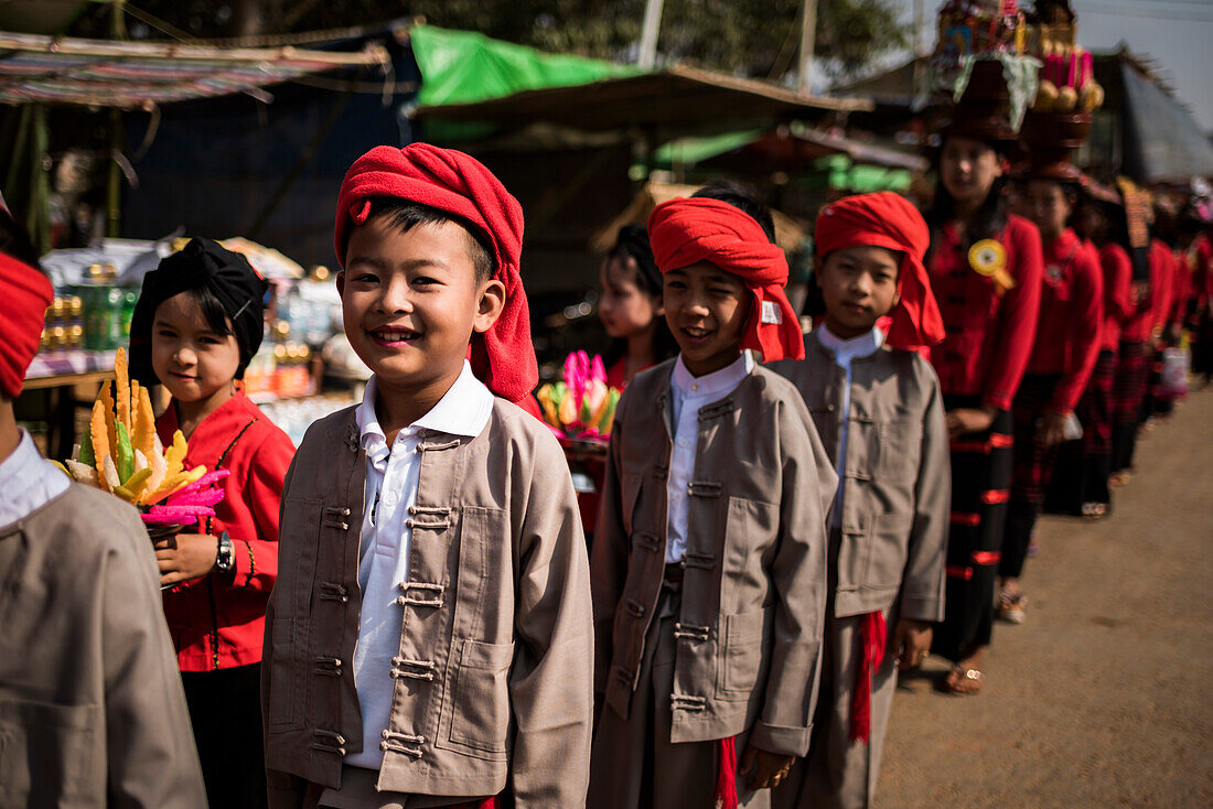 Pindaya-Höhlenfestival, Pindaya, Shan-Staat, Myanmar (Birma)