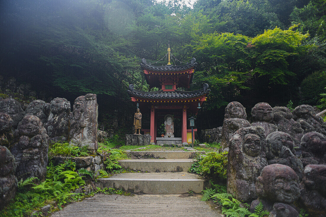 Buddhistischer Tempel Otagi Nenbutsu-ji im Stadtviertel Arashiyama in Kyoto, Japan