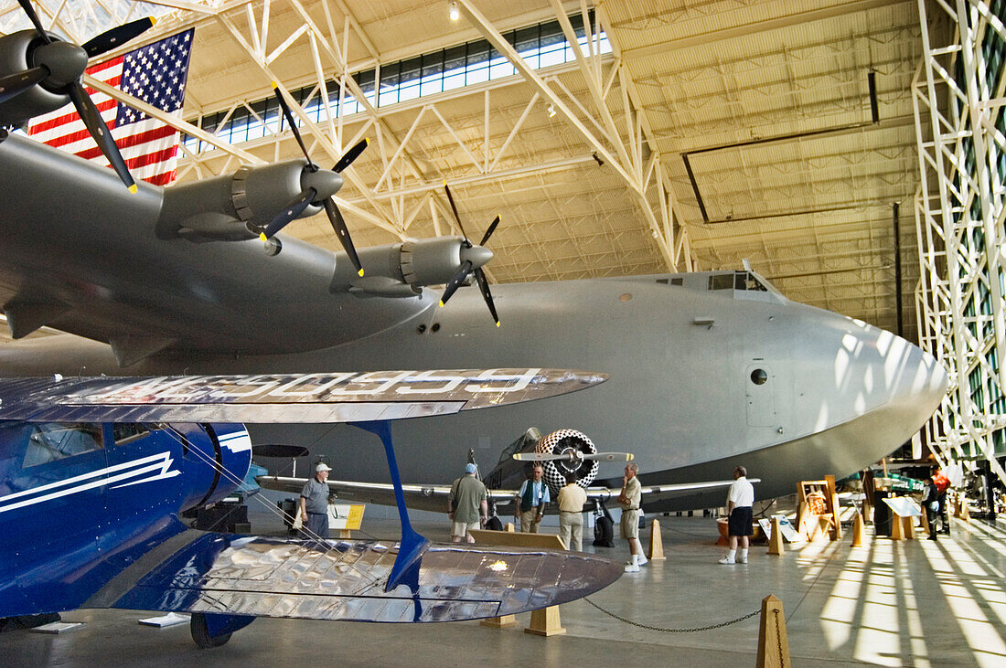 Howard Hughs' Spruce-Goose-Jumbo-Flugzeug im Evergreen Aviation Museum in McMinnville, Oregon.