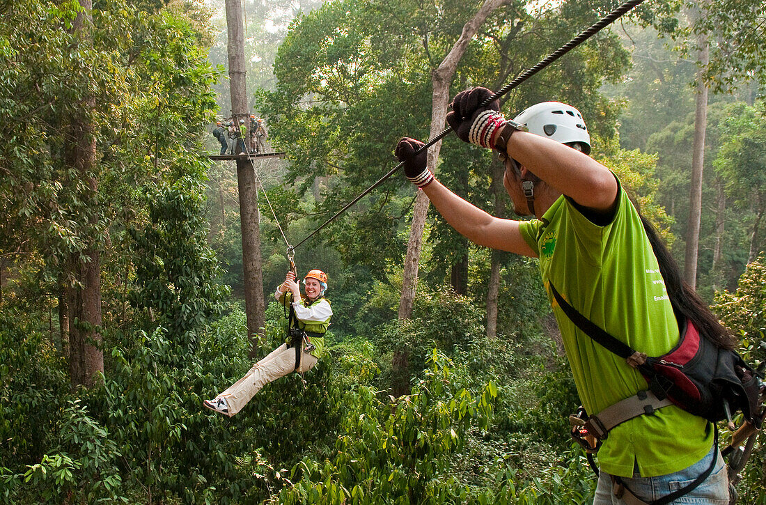 Jungle Flight, Seilrutsche und Rundflug durch den Wald; Chiang Mai, Thailand; Chiang Mai, Thailand.