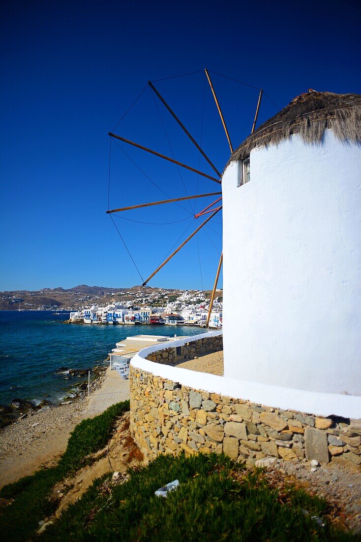 Traditionelle Windmühlen (Kato Milli) in Mykonos-Stadt, Griechenland