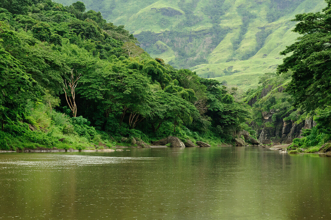 Ba River in der Nähe des Dorfes Navala im Nausori-Hochland der Insel Viti Levu, Fidschi.