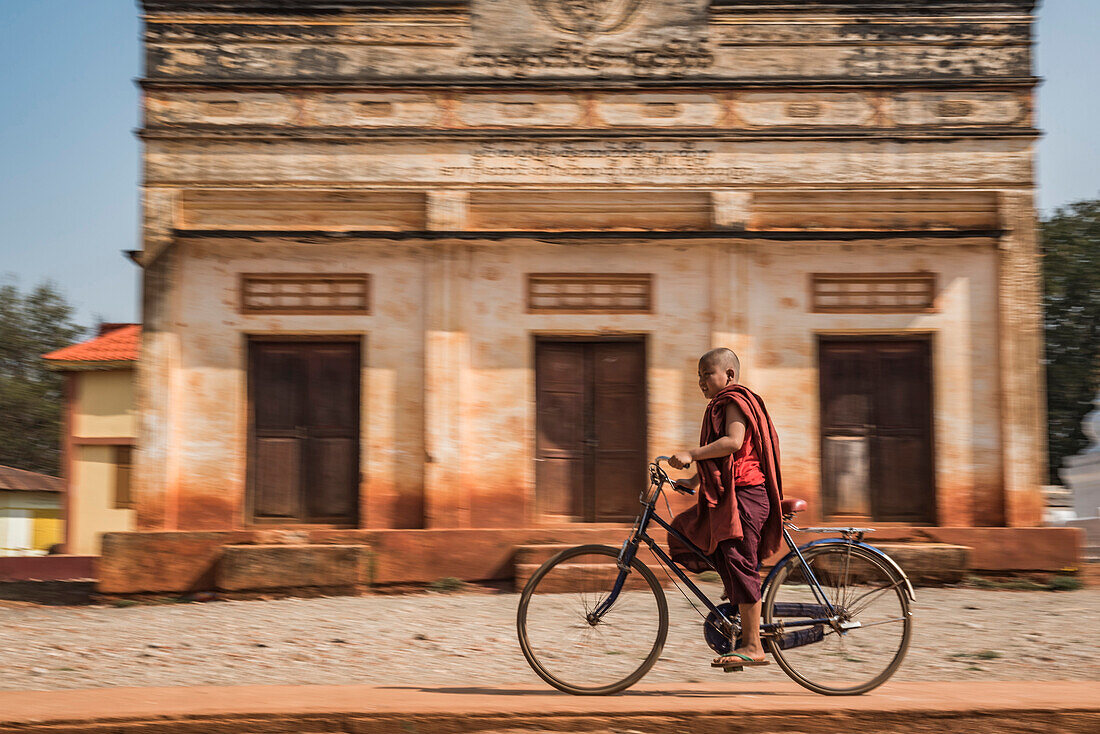 Young Monk, Pindaya, Shan State, Myanmar (Burma)