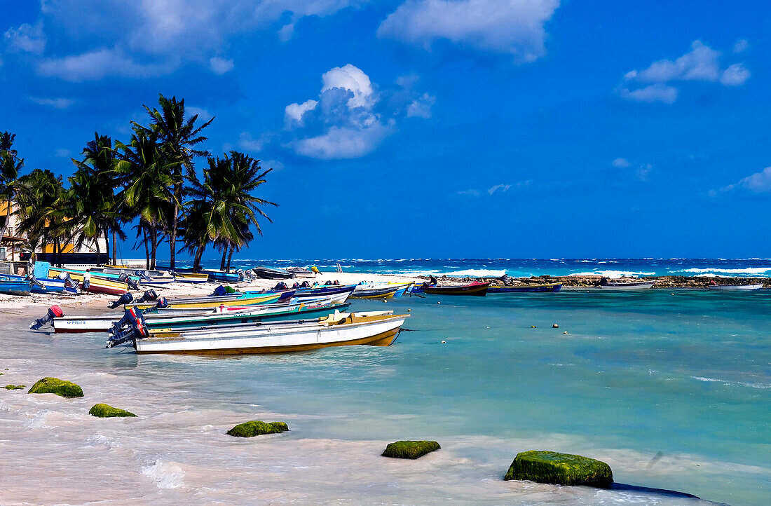 Tropical beach on the Caribbean island of San Andres , Colombia