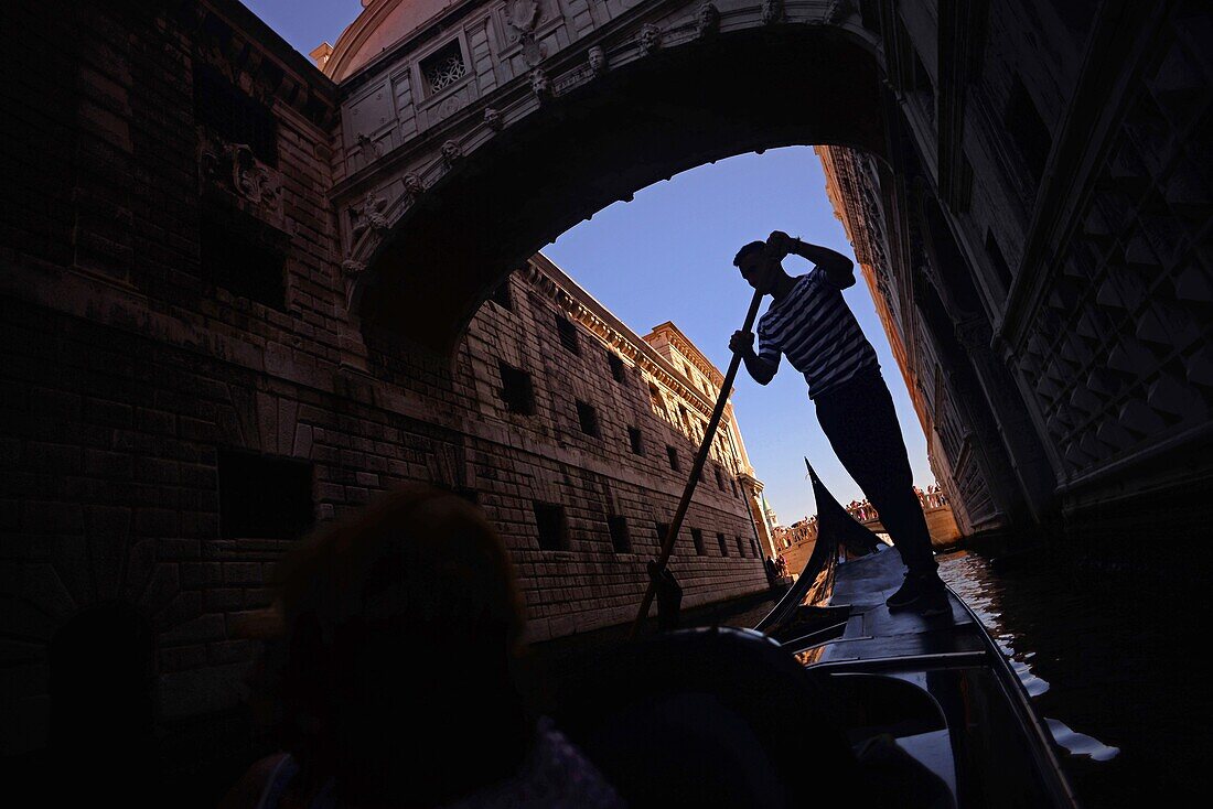 Gondelfahrt in Venedig, Italien