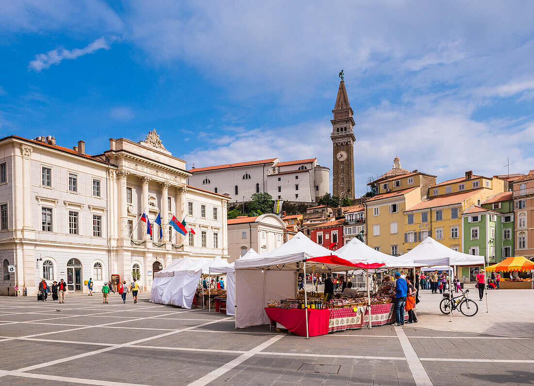 Tartini-Platz Markt auf dem Giuseppe-Tartini-Platz, Piran, Slowenisch-Istrien, Slowenien, Europa