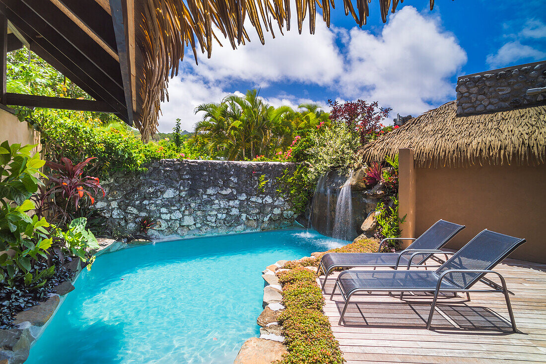 Luxury Villa accommodation with private outdoor swimming pool and sun loungers for relaxing, Muri, Rarotonga, Cook Islands