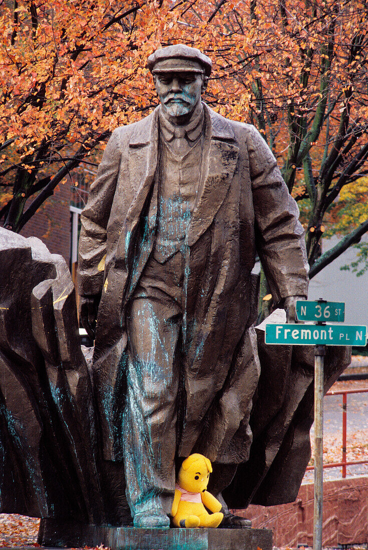 Statue des russischen kommunistischen Revolutionsführers Wladimir Lenin im Fremont District von Seattle, Washington.