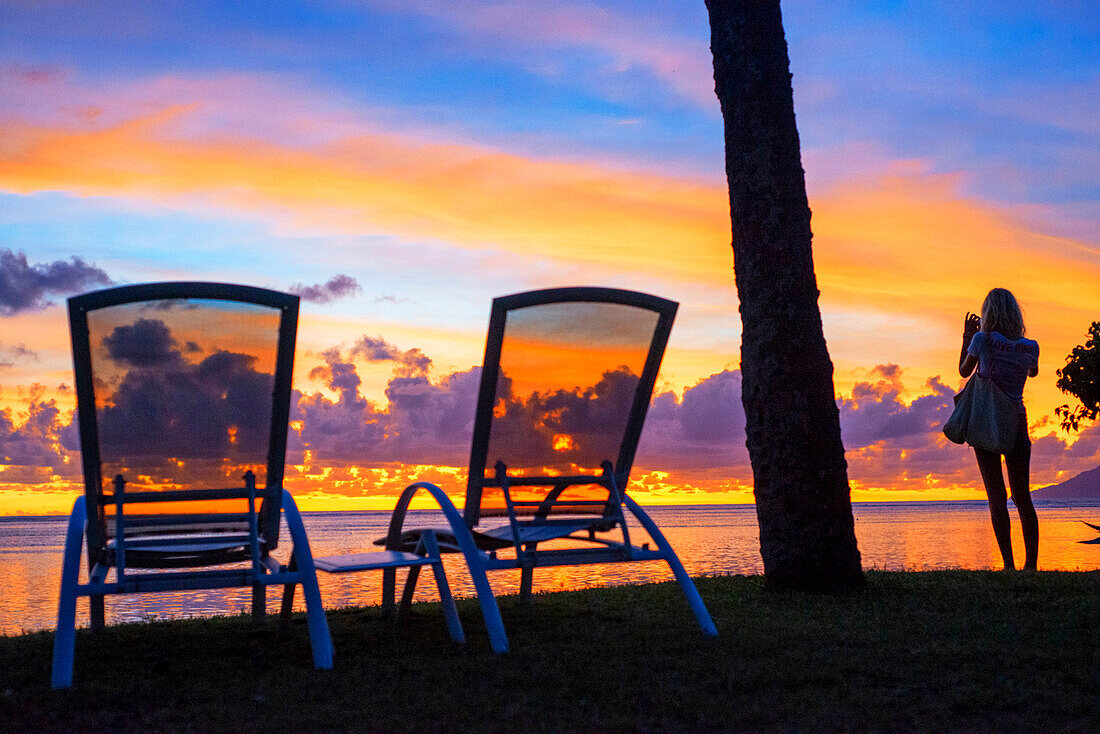 Sunset in Le Meridien Hotel on the island of Tahiti, French Polynesia, Tahiti Nui, Society Islands, French Polynesia, South Pacific.