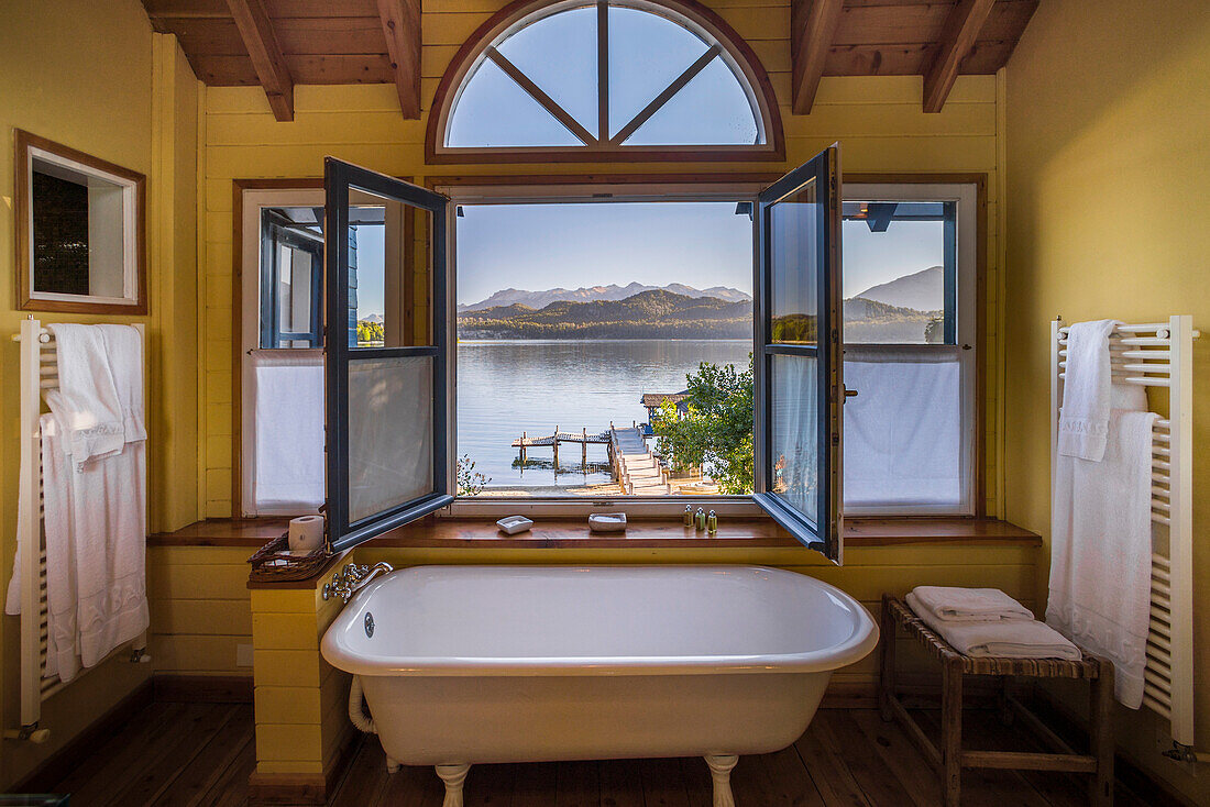 Badezimmer im Las Balsas Gourmet Hotel und Spa, Villa la Angostura, Neuquen, Patagonien, Argentinien