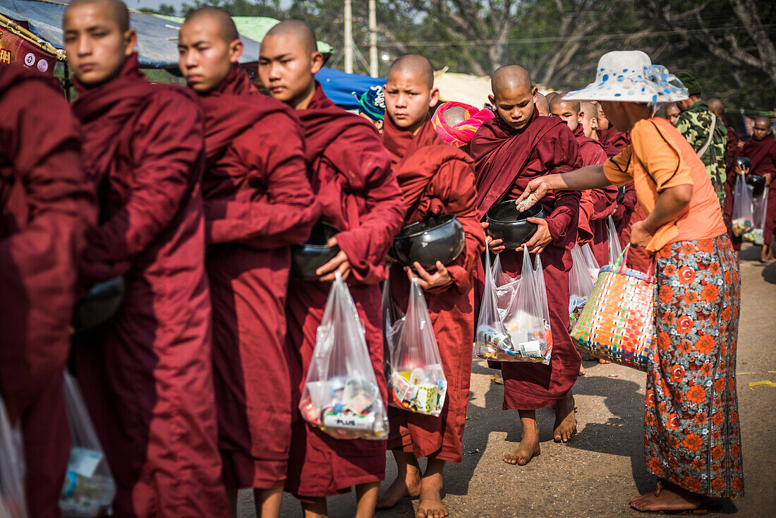 Pindaya Cave Festival, Pindaya, Shan State, Myanmar (Burma)