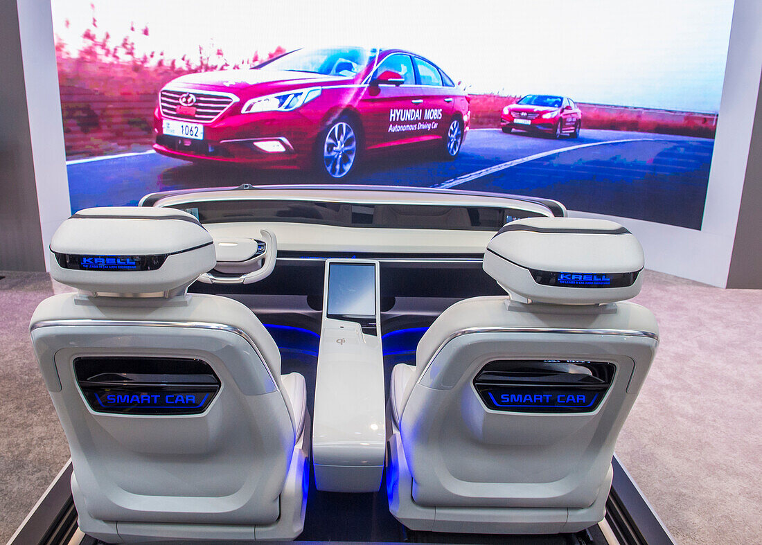 Der Hyundai Mobis Concept Autosimulator auf der CES Show in Las Vegas. Die CES ist die weltweit führende Messe für Unterhaltungselektronik.