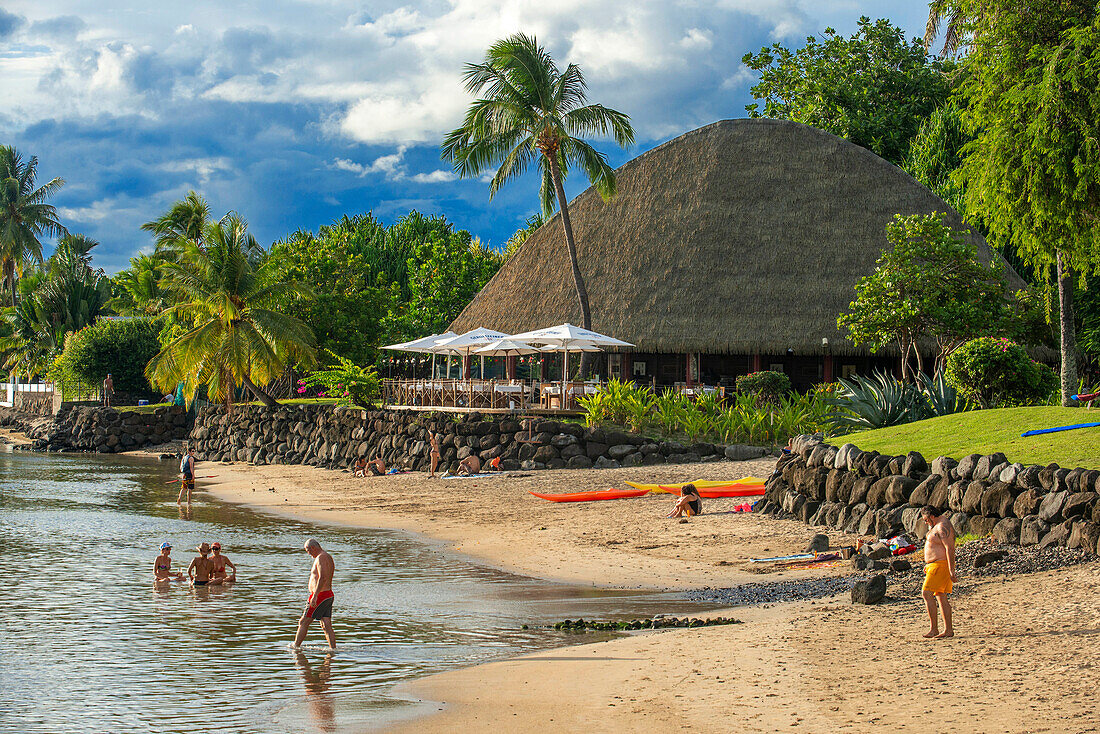 Sunset in Le Meridien Hotel on the island of Tahiti, French Polynesia, Tahiti Nui, Society Islands, French Polynesia, South Pacific.